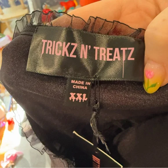 Dolls Kill X Tricks N’ Treatz Bounty Hunter Babe Costume Bodysuit, Size XXL - Picture 3 of 9